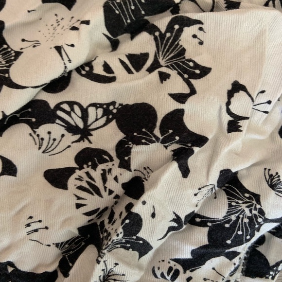 Joggers - Picture 2 of 3